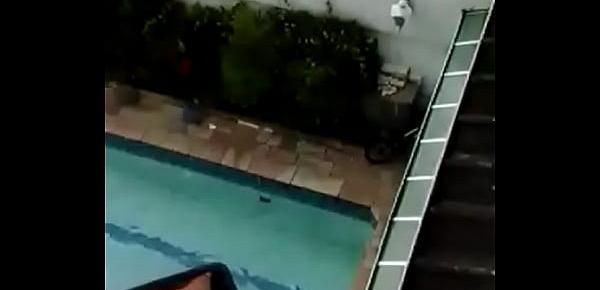  Flagra casal tranzando na piscina em sao paulo brasil